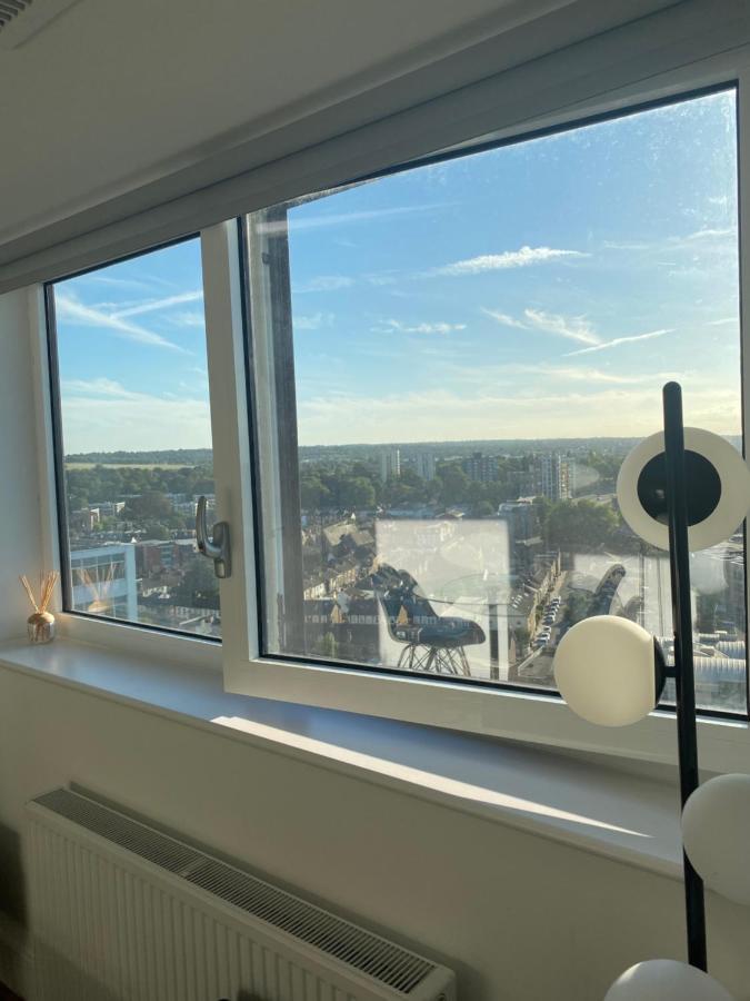 Morden 1 Bedroom City- Apt Central Stylish Living Кройдон Екстериор снимка